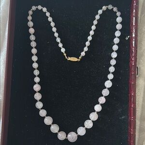 Elegant Rose Quartz Beaded Necklace